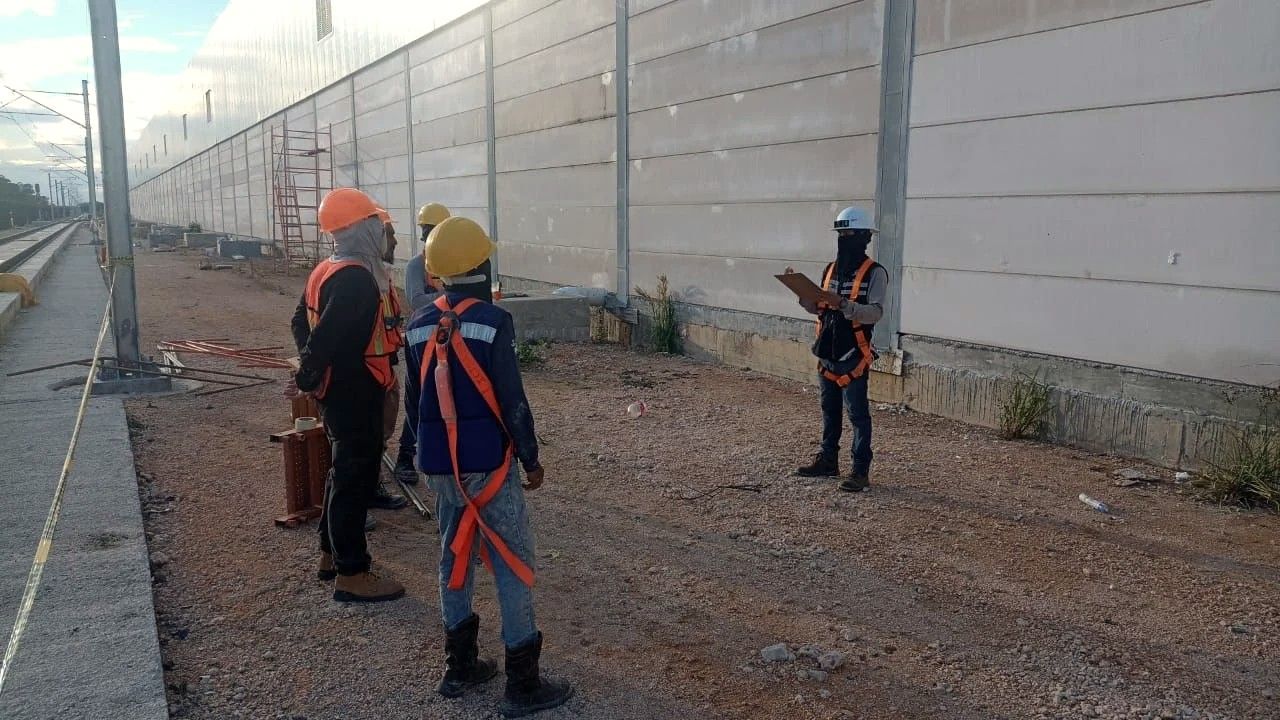 Supervisión a lo largo del muro perimetral