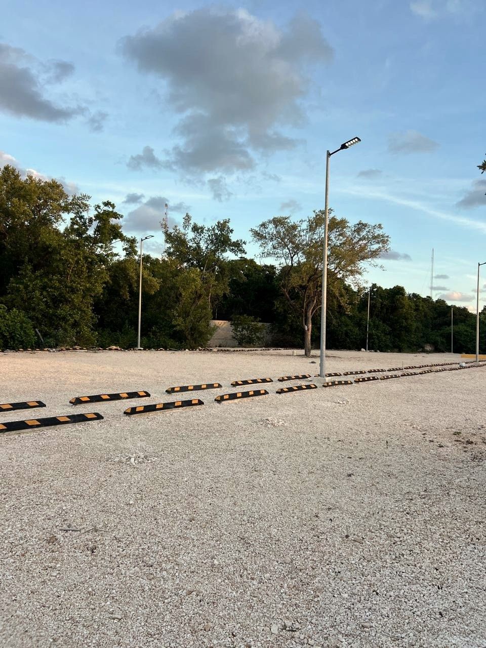 Estacionamiento terminado